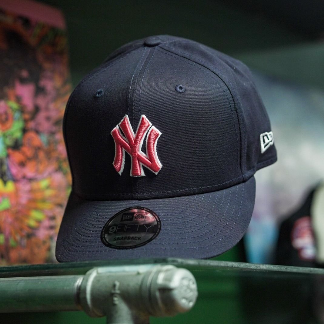 Yankees Outline - Snapback