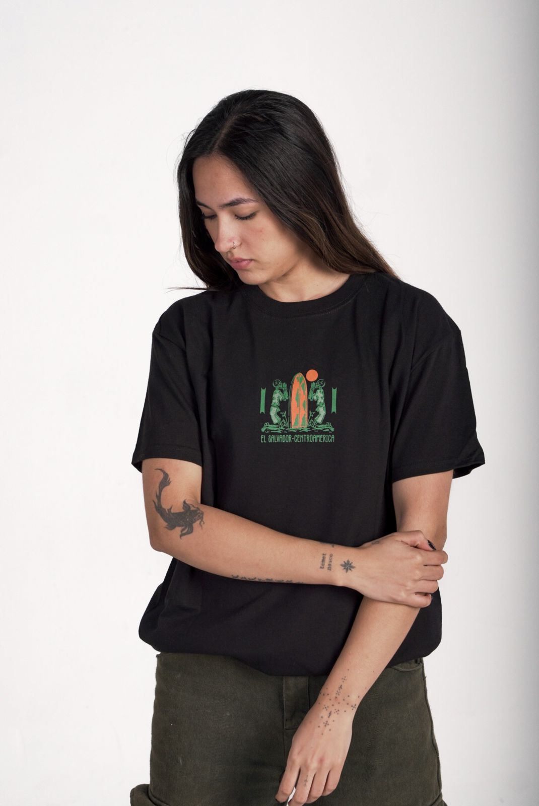 In surf we trust - black