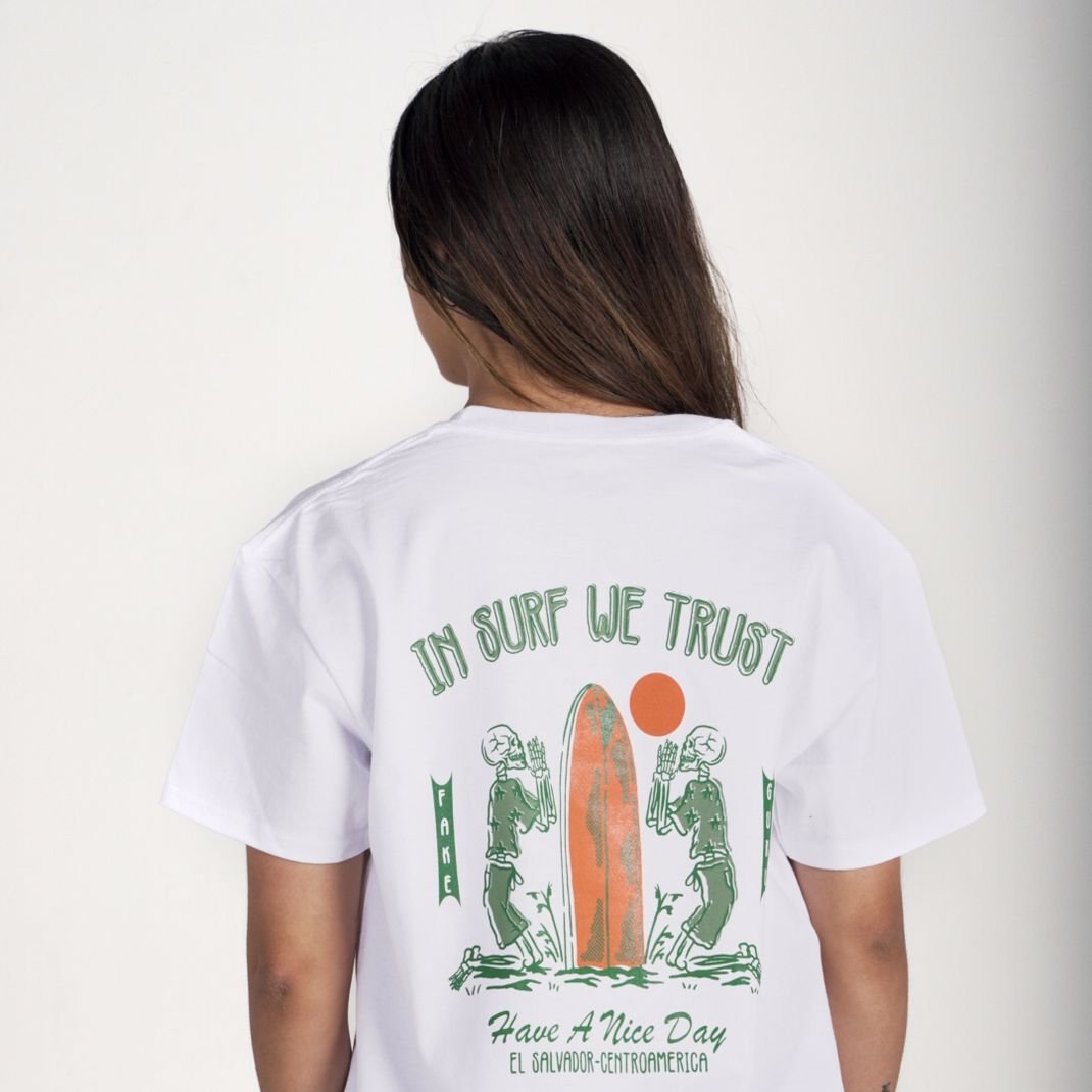 In surf we trust - White