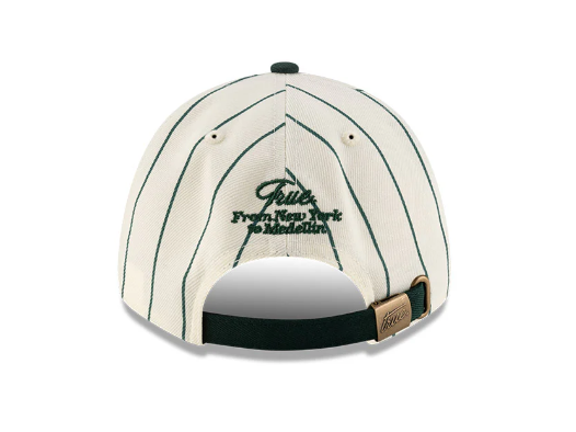 TRUE X New Era Pinstripe 9FORTY Strapback Verde