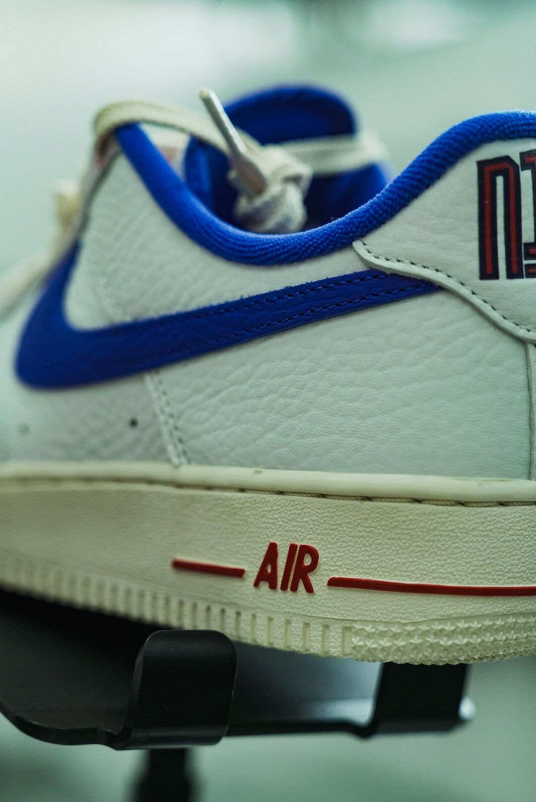 NIKE AIR FORCE 1 07 LX